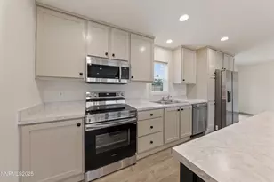 285 Stone Corral Dr, Sun Valley, NV 89433 - Photo 8