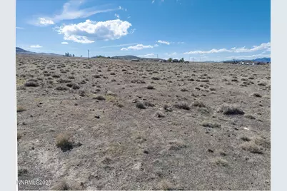 4810 Holmes Avenue, Silver Springs, NV 89429 - Photo 14