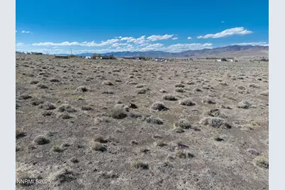 4810 Holmes Avenue, Silver Springs, NV 89429 - Photo 12