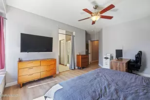 8430 Seal Beach Dr, Reno, NV 89506 - Photo 16