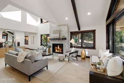 127 Sierra Colina Drive #19, Stateline, NV 89449 - Photo 8