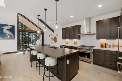 127 Sierra Colina Drive #19, Stateline, NV 89449 - Photo 4