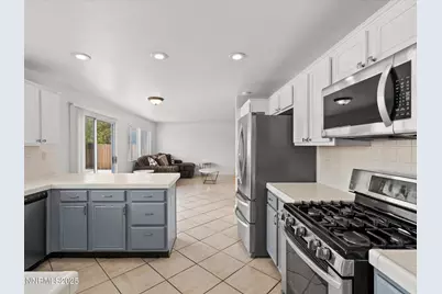 8031 Monterey Shores Drive, Reno, NV 89506 - Photo 12