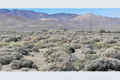 3090 Curtis Ave, Silver Springs, NV 89429 - Photo 6