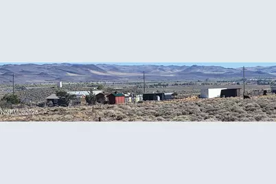 3090 Curtis Ave, Silver Springs, NV 89429 - Photo 4