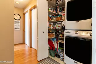 335 Veronica Ave, Sparks, NV 89436 - Photo 18