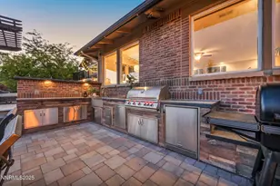 2360 Pioneer Dr, Reno, NV 89509 - Photo 10