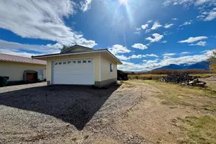 911 Waterloo Ln, Gardnerville, NV 89460 - Photo 6