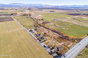 911 Waterloo Ln, Gardnerville, NV 89460 - Photo 26