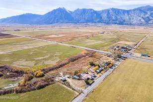 911 Waterloo Ln, Gardnerville, NV 89460 - Photo 32