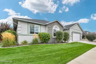 1707 Monticello Ct, Minden, NV 89423 - Photo 2