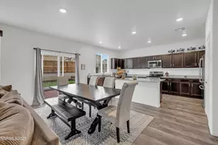 9758 Pelican Pointe Dr, Reno, NV 89506 - Photo 10