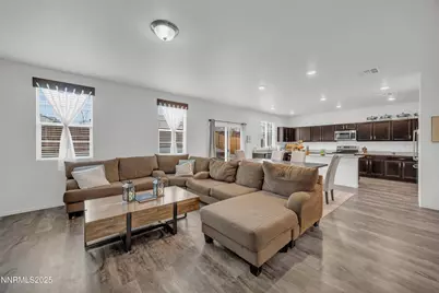 9758 Pelican Pointe Drive, Reno, NV 89506 - Photo 6