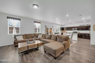 9758 Pelican Pointe Dr, Reno, NV 89506 - Photo 6