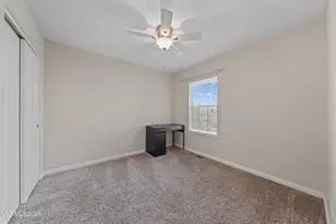 9920 Grand Falls Dr, Reno, NV 89506 - Photo 30