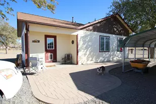 15 Brown Ln, Yerington, NV 89447 - Photo 4