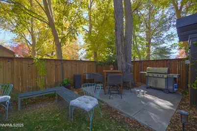676 W Riverview Circle, Reno, NV 89509 - Photo 24