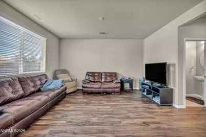 279 Granite Court, Dayton, NV 89403 - Photo 6