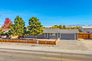 889 Tillman Ln, Gardnerville, NV 89460 - Photo 2