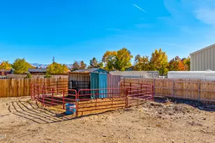 889 Tillman Ln, Gardnerville, NV 89460 - Photo 36