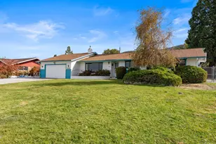 13840 Chamy Dr, Reno, NV 89521 - Photo 2