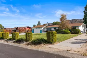 13840 Chamy Dr, Reno, NV 89521 - Photo 12