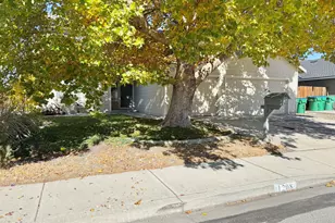 1208 Bodega Dr, Sparks, NV 89436 - Photo 2
