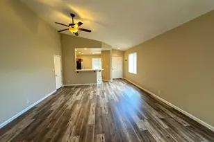 2185 Eagle Greens Dr, Reno, NV 89521 - Photo 6