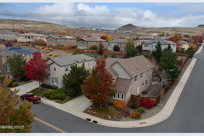 5148 Komatite Court, Sparks, NV 89436 - Photo 10