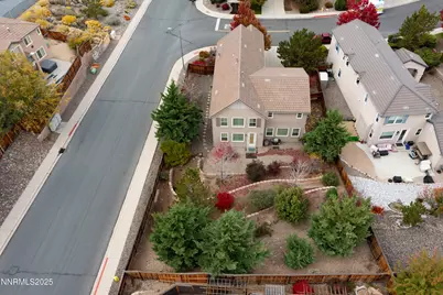 5148 Komatite Court, Sparks, NV 89436 - Photo 4