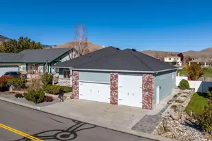 2248 Oak Ridge Dr, Carson City, NV 89703 - Photo 2