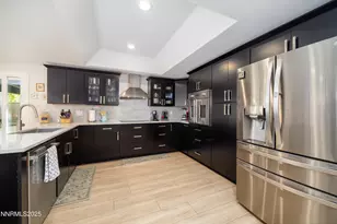 615 E Riverview Cir, Reno, NV 89509 - Photo 8