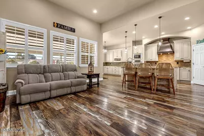 8061 Calabaza Court, Sparks, NV 89436 - Photo 14