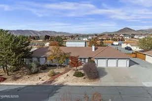 205 Stags Leap Cir, Sparks, NV 89441 - Photo 2