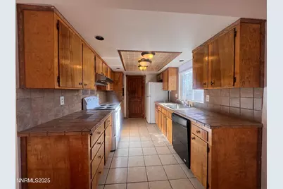 779 D Street, Fernley, NV 89408 - Photo 2