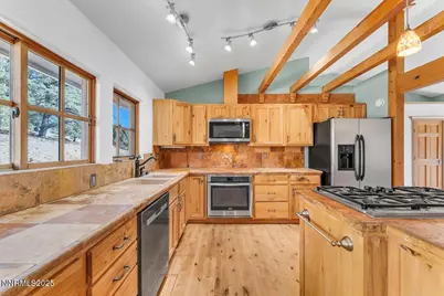 21410 Sazarac Road, Reno, NV 89521 - Photo 8