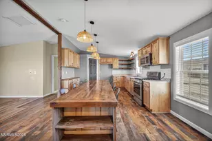 5225 White Oak Dr, Silver Springs, NV 89429 - Photo 18