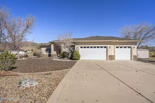 1524 Brandi Rose Way, Minden, NV 89423 - Photo 2