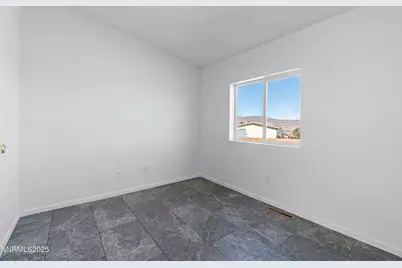 4745 Skyline Drive, Silver Springs, NV 89429 - Photo 8