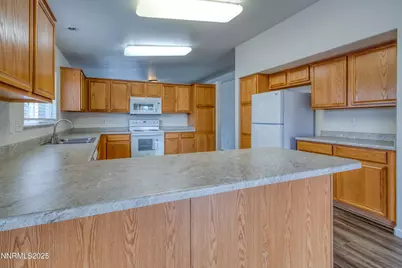 17780 Oakview Court, Reno, NV 89508 - Photo 14