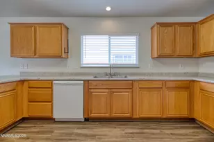 17780 Oakview Ct, Reno, NV 89508 - Photo 8