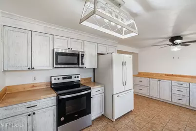 103 S Oregon Street, Yerington, NV 89447 - Photo 8