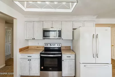 103 S Oregon Street, Yerington, NV 89447 - Photo 6