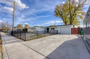 1003 Sbragia Wy, Sparks, NV 89431 - Photo 4