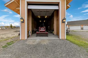 955 Carol Way, Fernley, NV 89408 - Photo 2