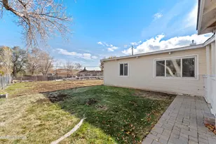 12322 Rocky Mountain St, Reno, NV 89506 - Photo 22