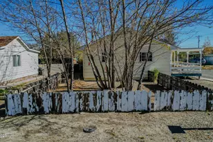 224 S Nevada St, Yerington, NV 89447 - Photo 8