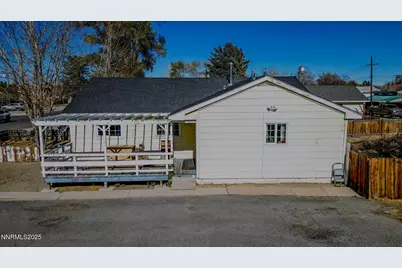 224 S Nevada Street, Yerington, NV 89447 - Photo 8