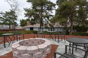 7050 Pembroke Dr, Reno, NV 89502 - Photo 32