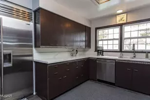 7050 Pembroke Dr, Reno, NV 89502 - Photo 10